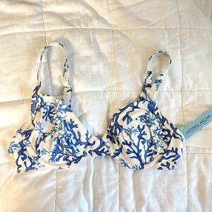 NWT Antonio Melani Blue & White Coral Bikini Top - M